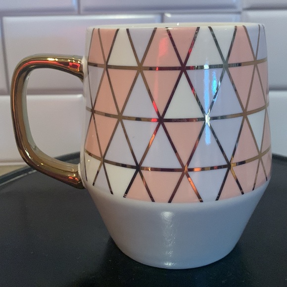 Geometric Triangle Coffee Mug With Gold Handle - Picture 4 of 7